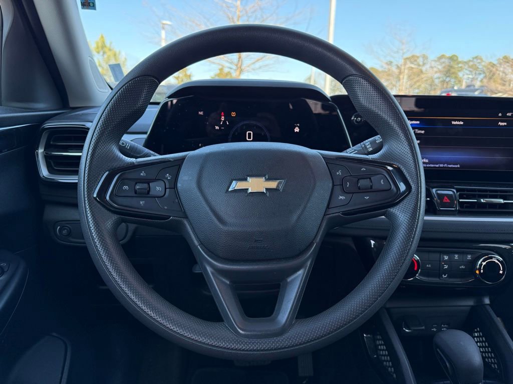 Used 2025 Chevrolet TrailBlazer LT image 14