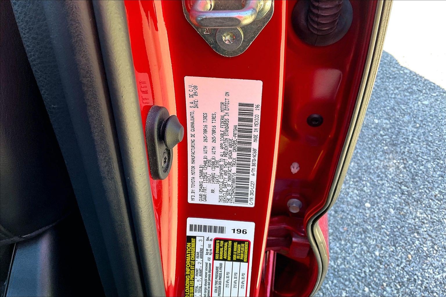Used 2021 Toyota Tacoma TRD Off-Road w/ TRD Premium Off Road Package AWD/4WD image 36