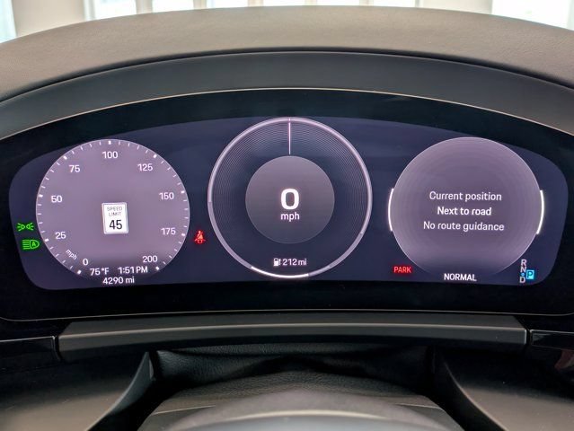 Used 2024 Porsche Macan Turbo Electric AWD/4WD image 29