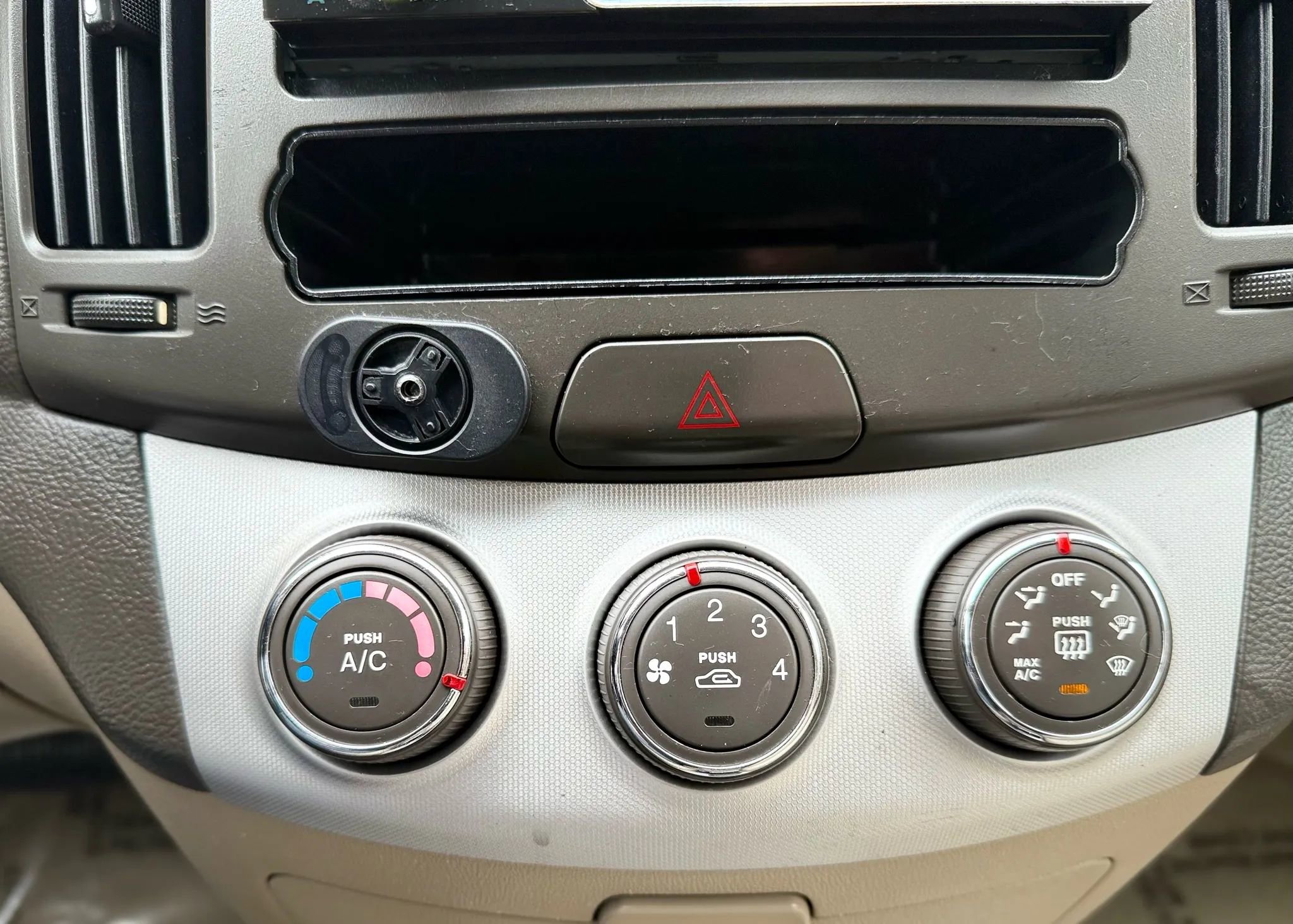 Used 2007 Hyundai Elantra GLS image 16