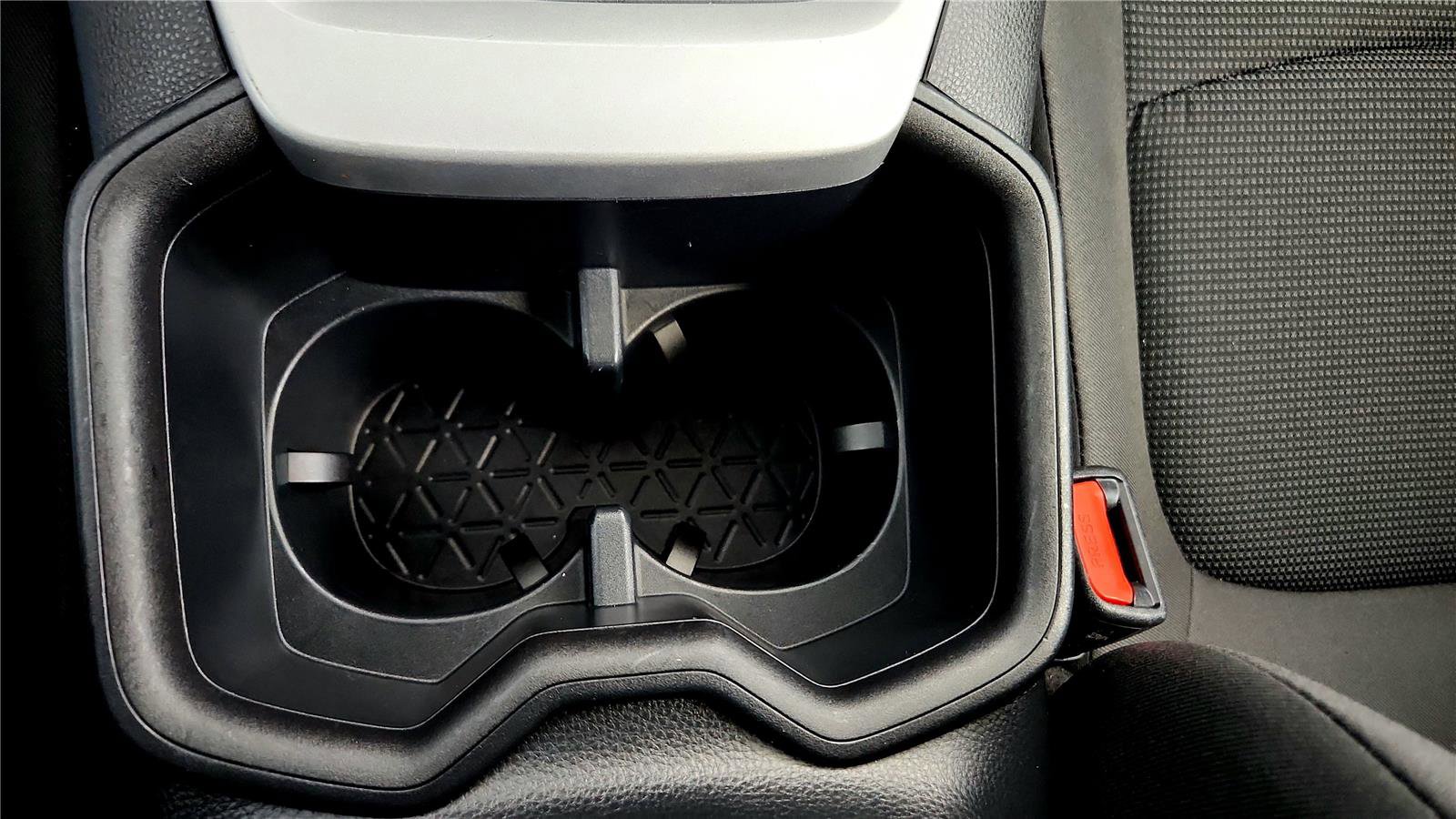 Certified 2025 Toyota RAV4 LE image 34