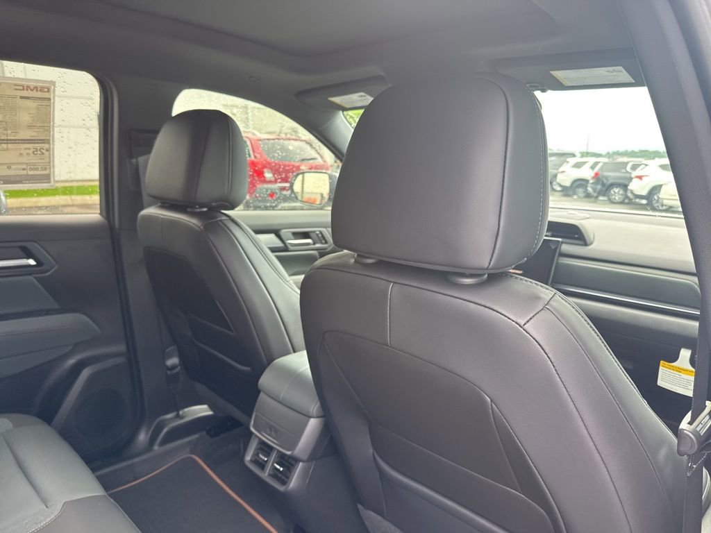 New 2026 GMC Terrain AT4 w/ Technology Package II image 31