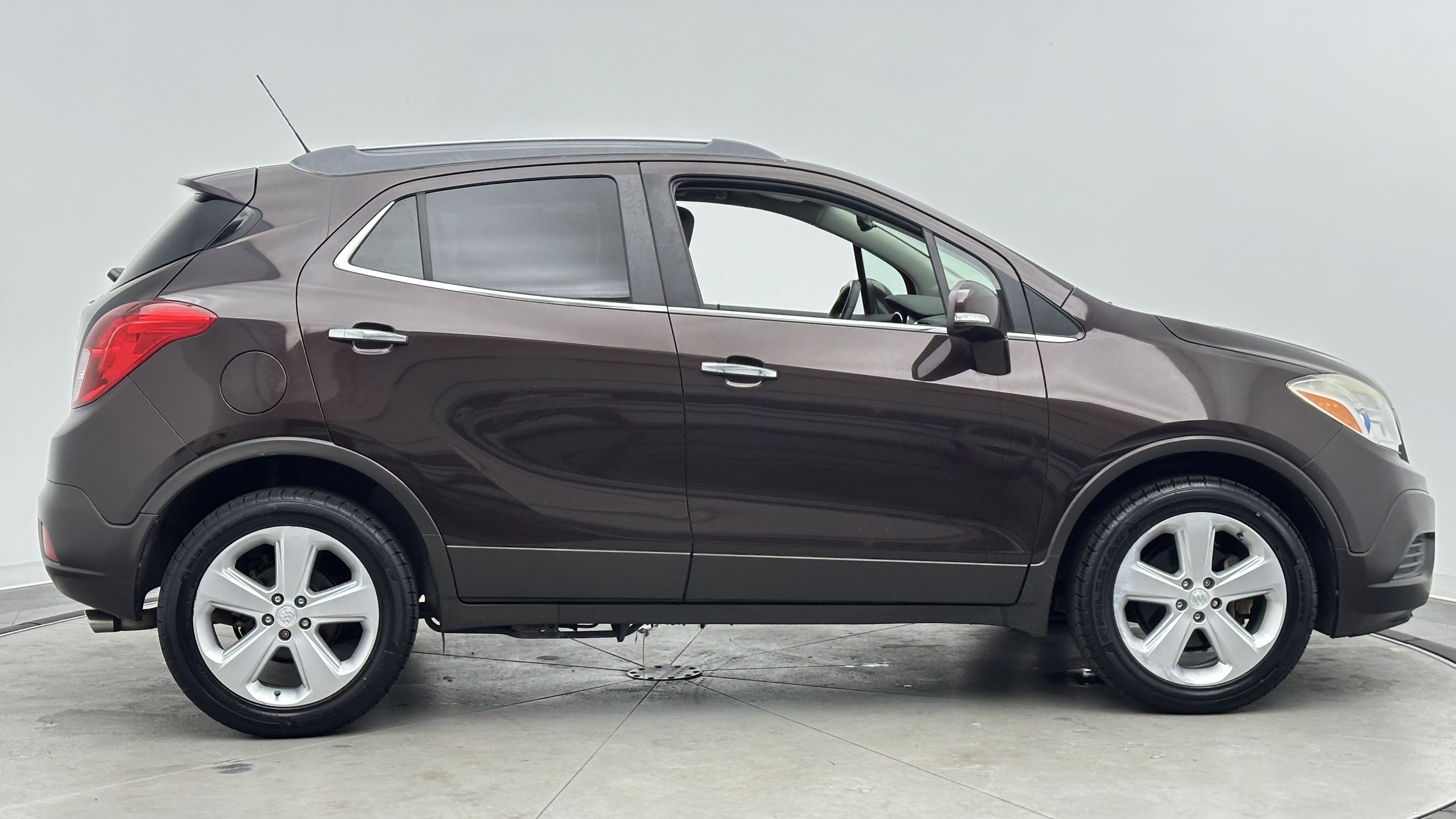 Used 2016 Buick Encore FWD image 8