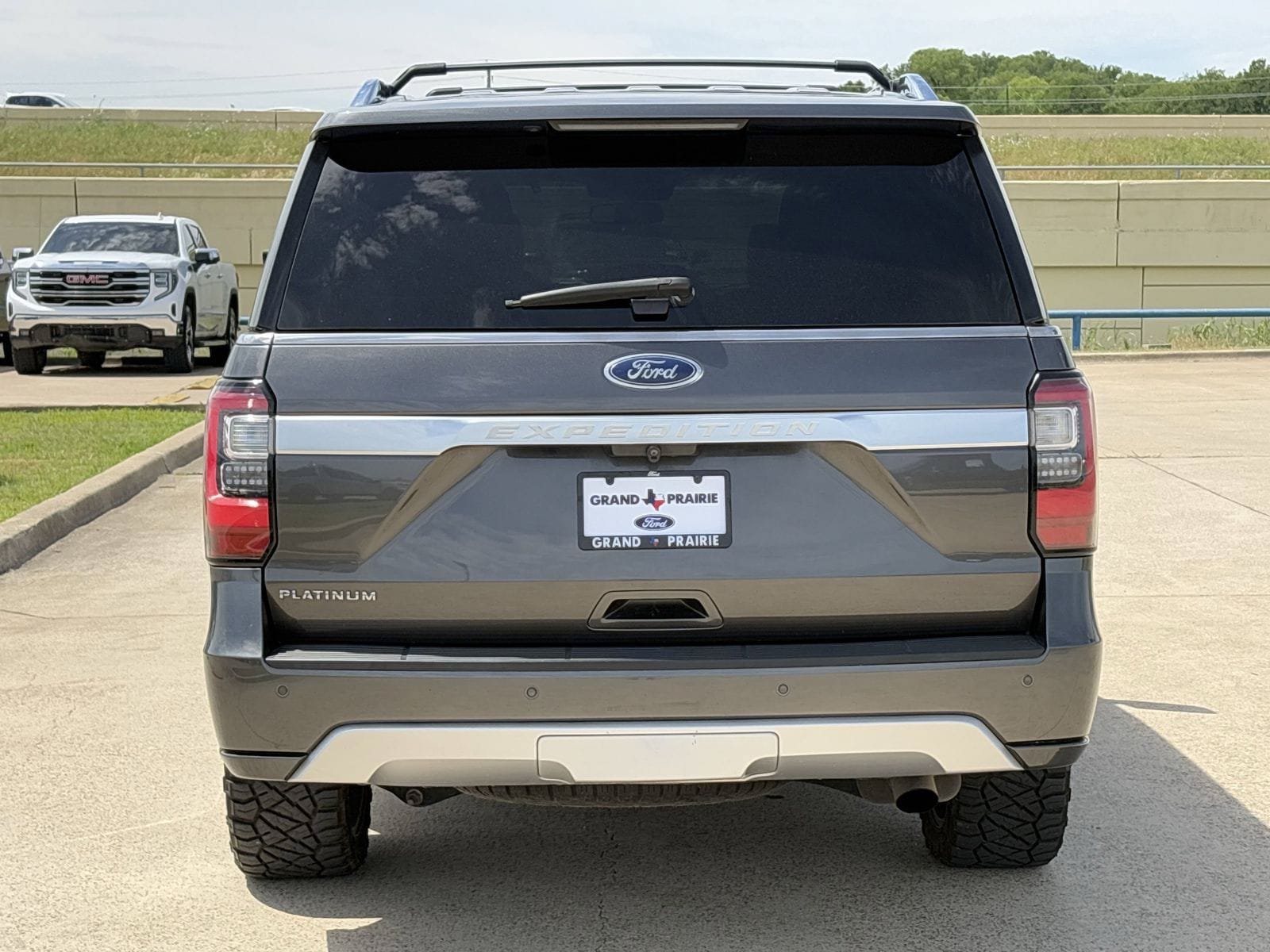 Used 2021 Ford Expedition Platinum AWD/4WD image 5