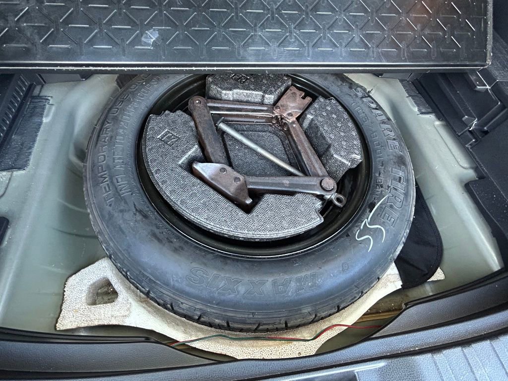 Used 2021 Toyota RAV4 LE image 44