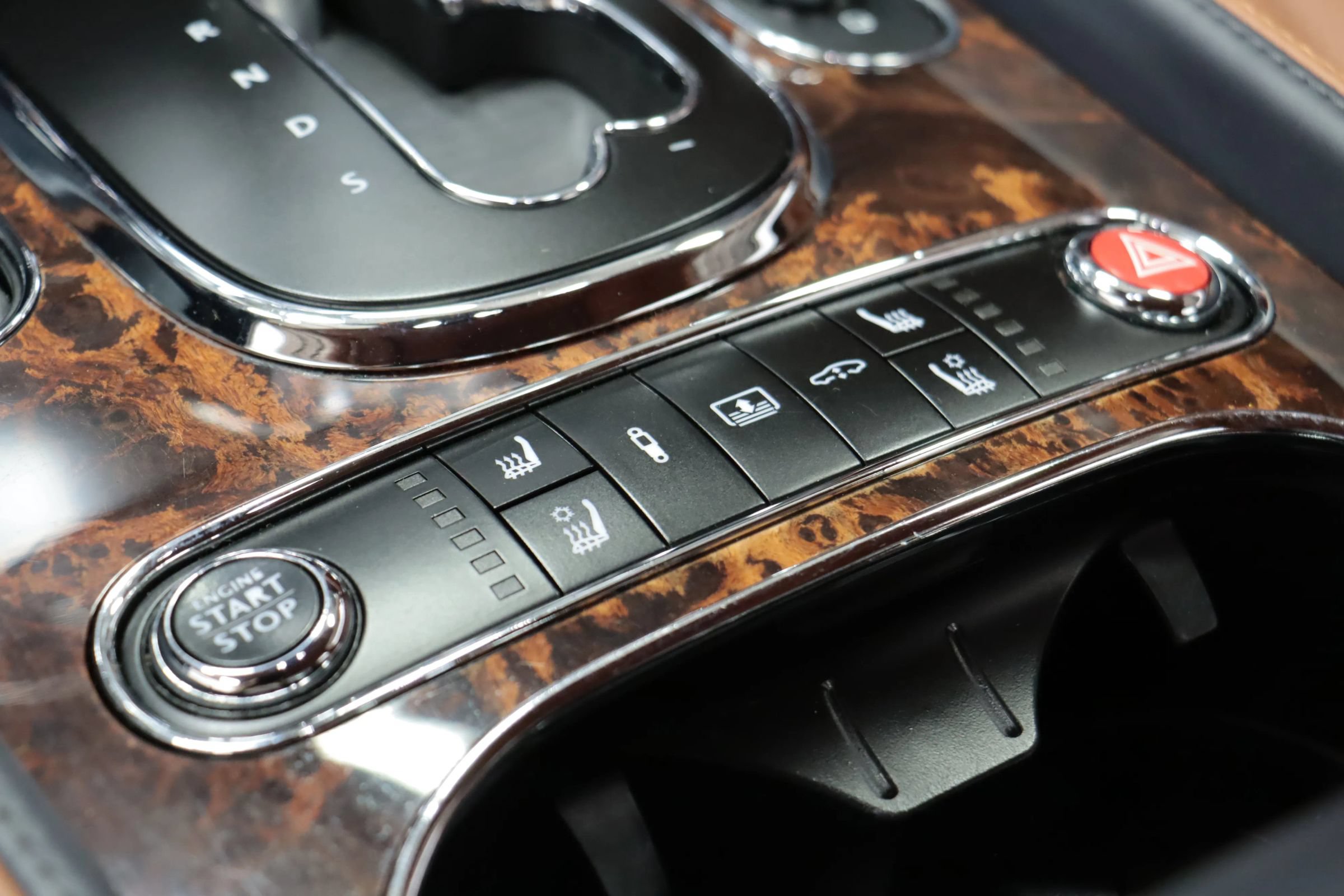 Used 2016 Bentley Flying Spur V8 AWD/4WD image 16