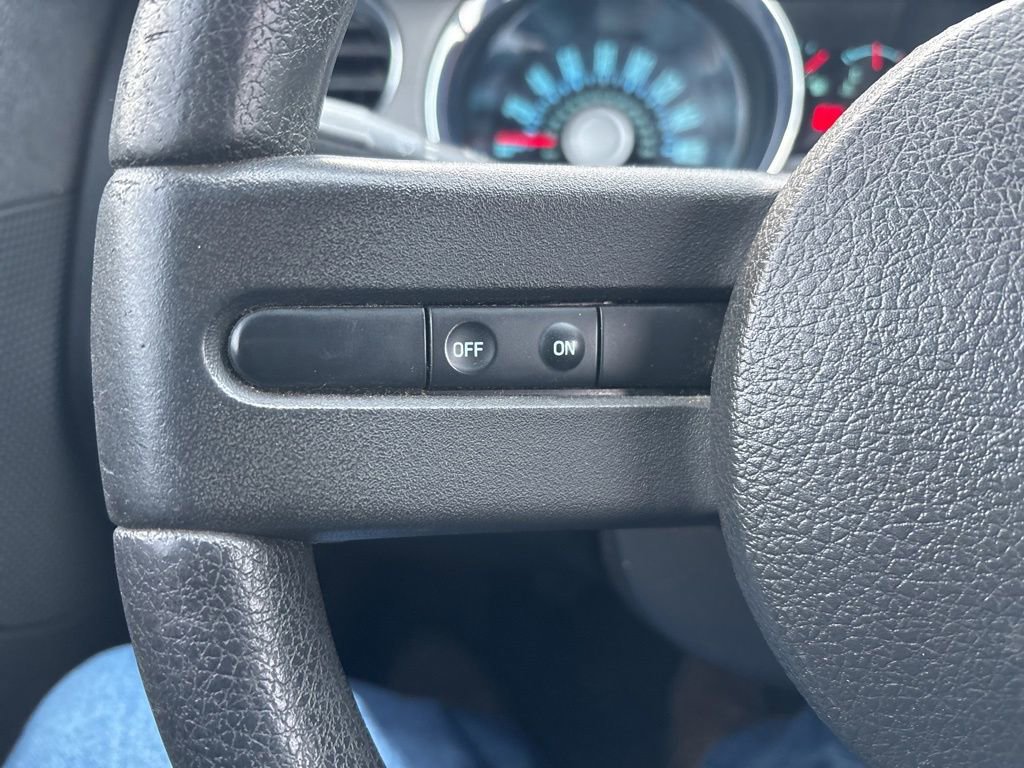 Used 2012 Ford Mustang GT image 18