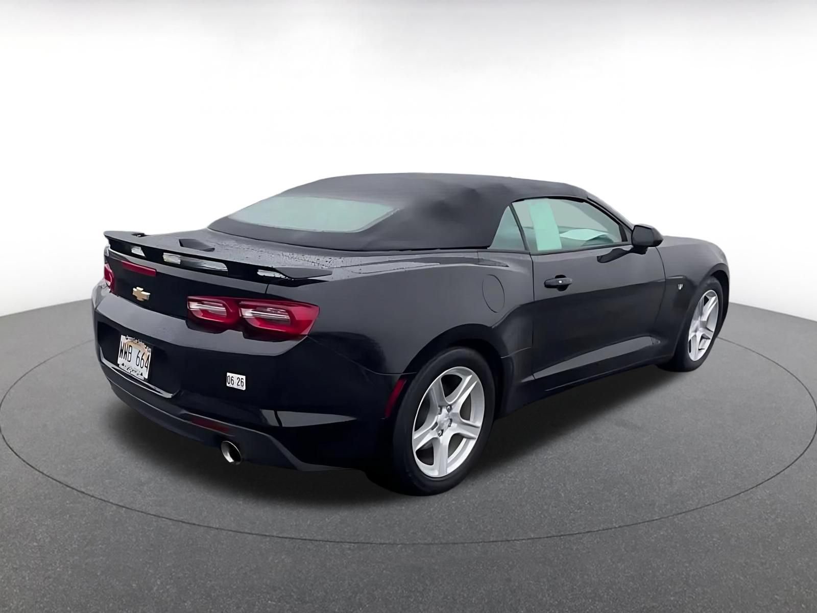 Used 2023 Chevrolet Camaro LT RWD image 13