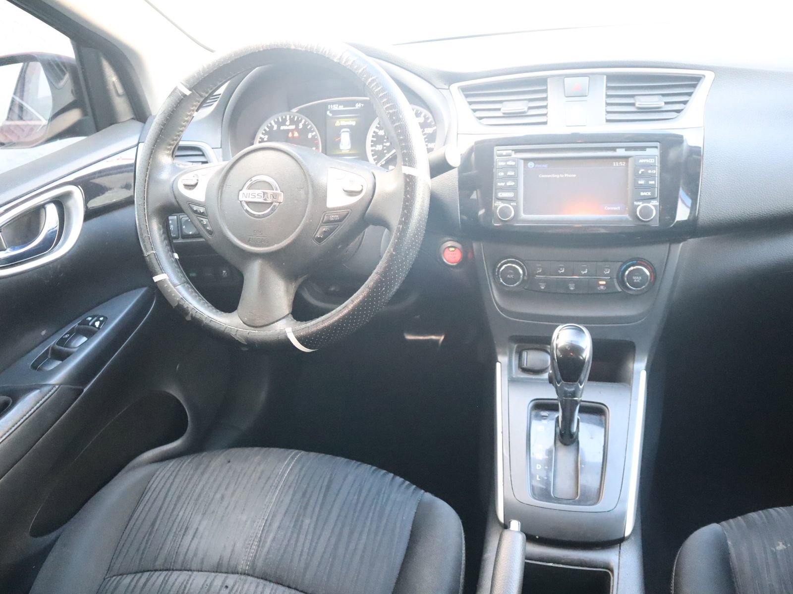 Used 2017 Nissan Sentra SV w/ Driver's Assist Package FWD image 26
