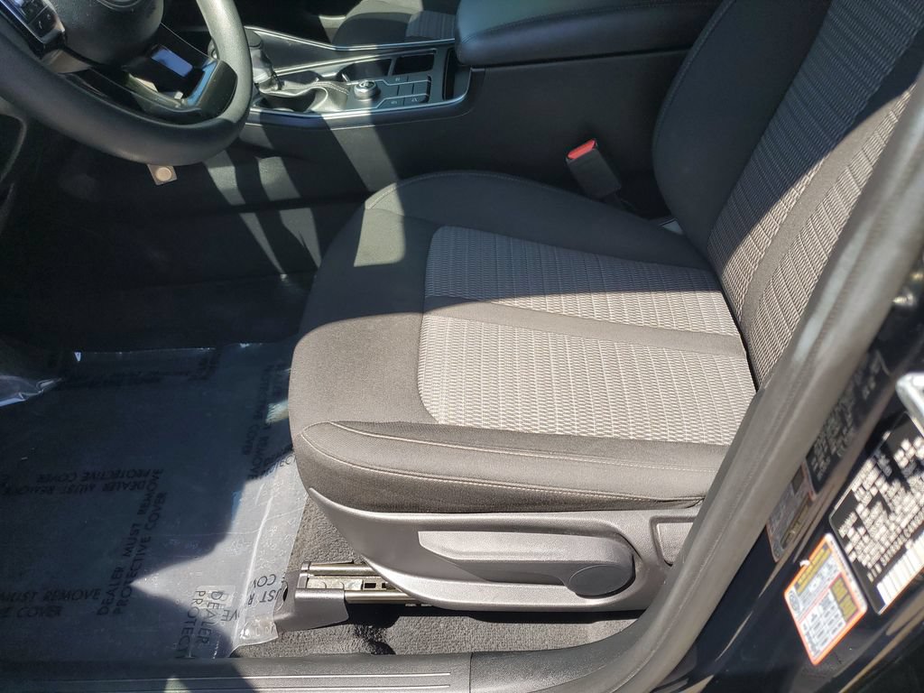 Used 2022 Kia Sorento LX FWD image 21