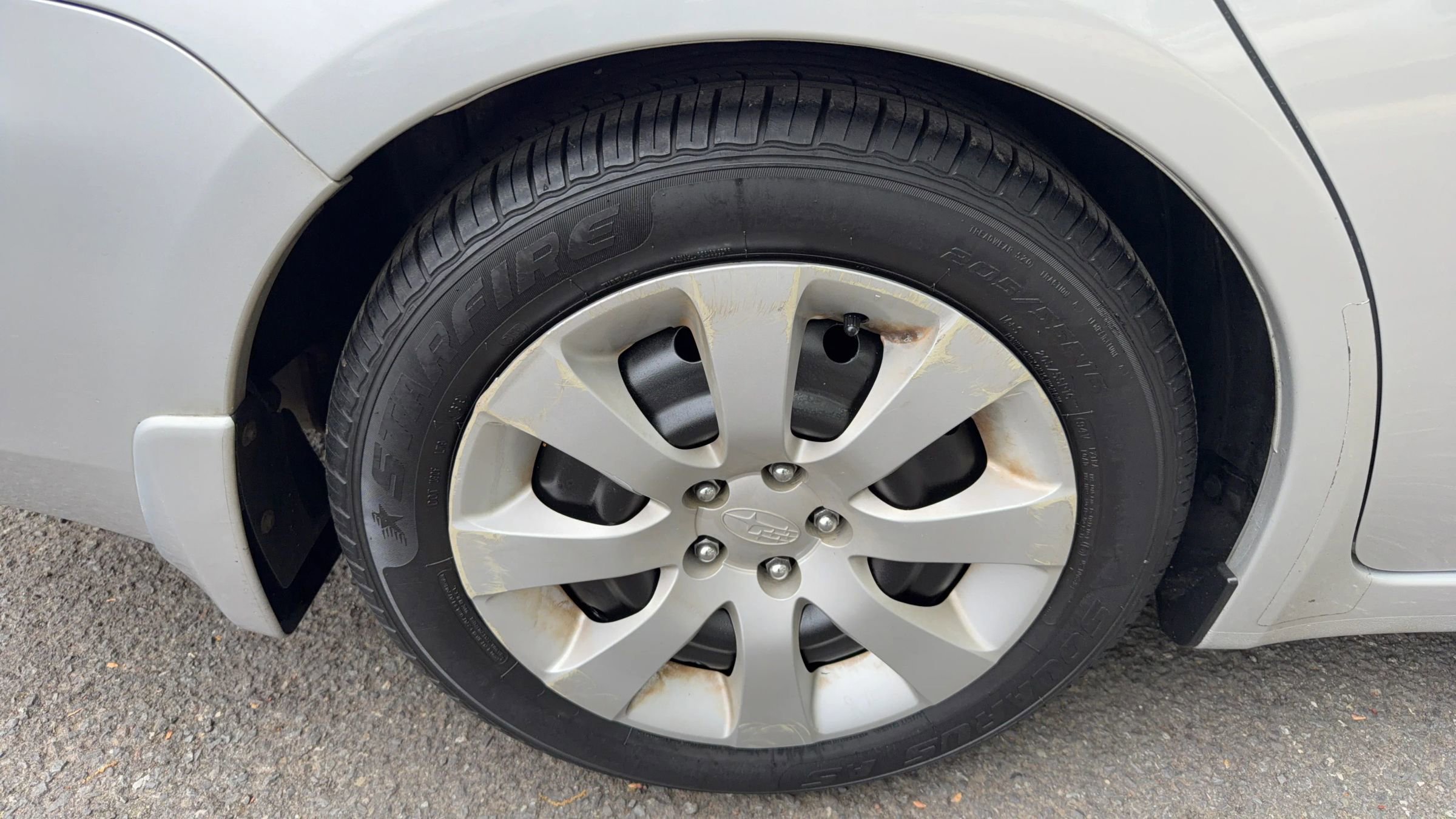 Used 2011 Subaru Impreza 2.5i AWD/4WD image 11