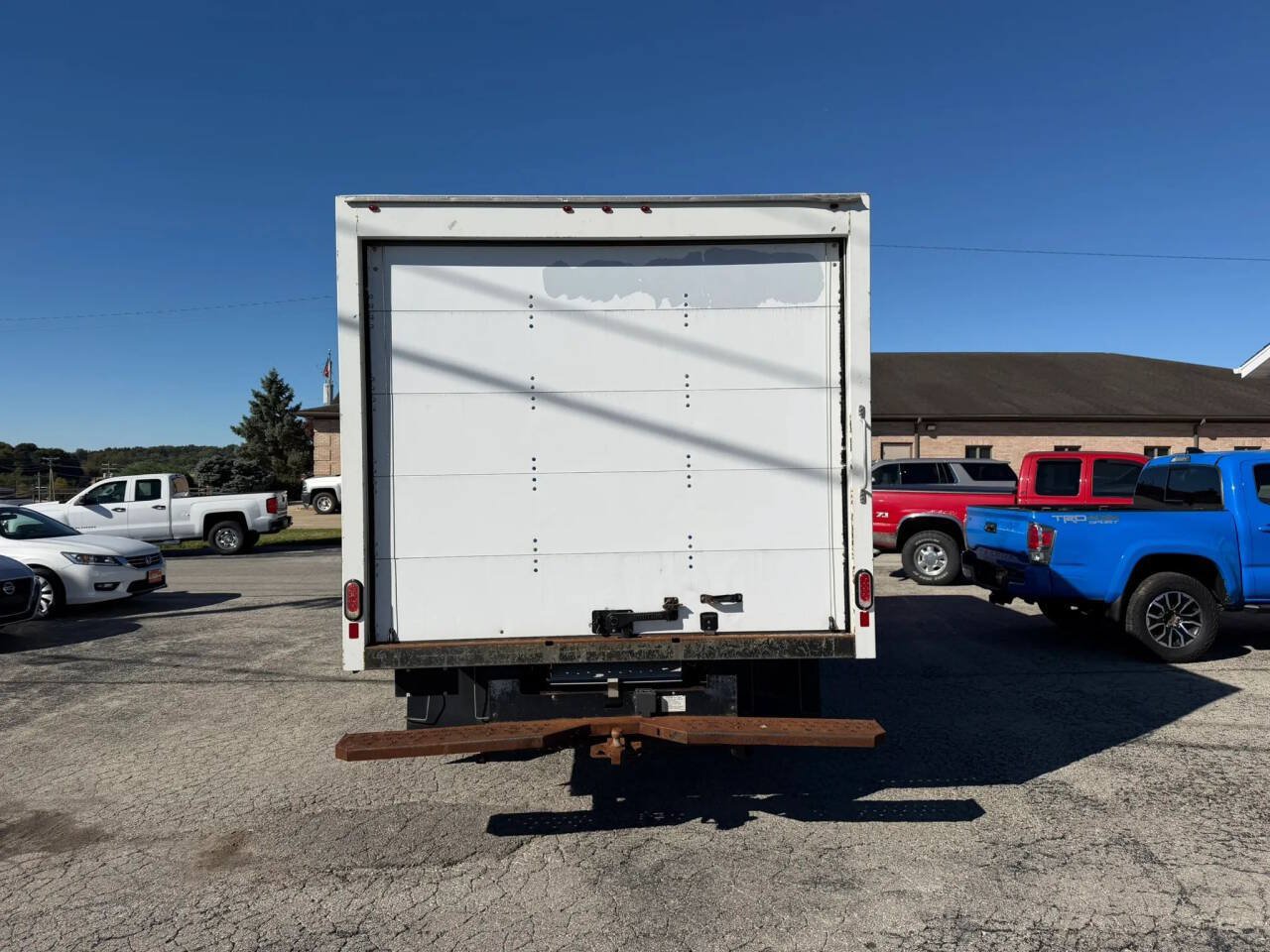 Used 2019 Ford E-350 and Econoline 350 Super Duty w/ Power Windows & Locks Group RWD image 3