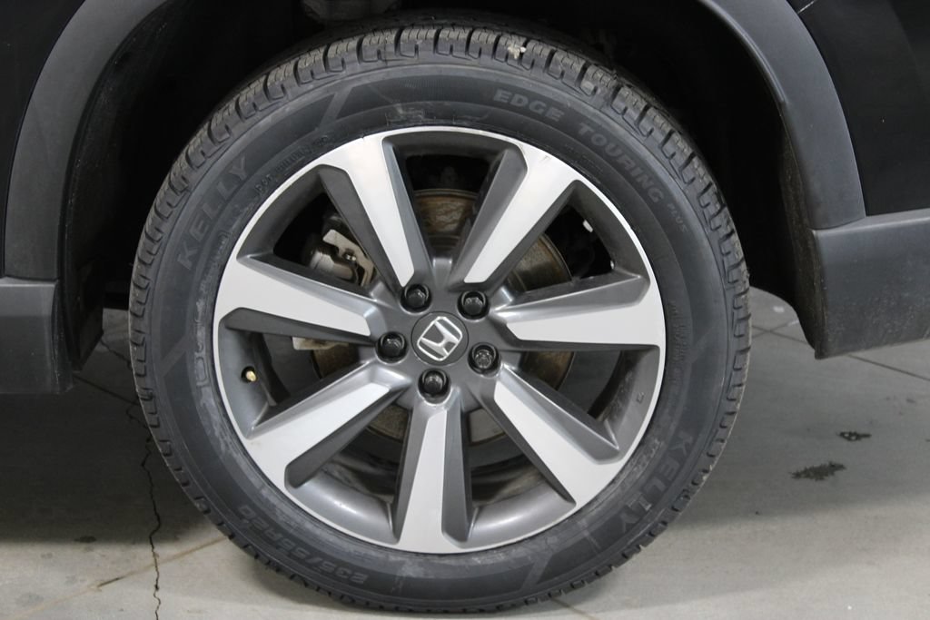 Used 2023 Honda Pilot Touring image 17