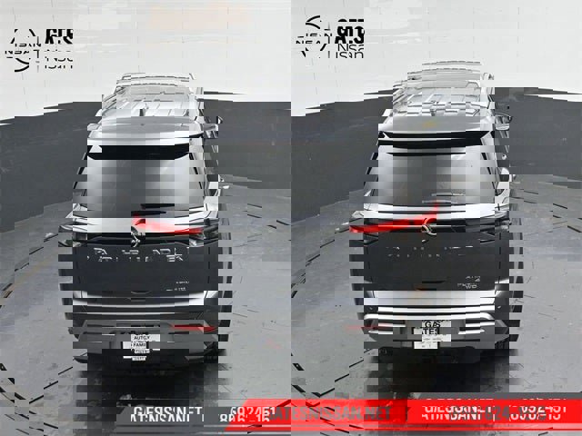 New 2025 Nissan Pathfinder Platinum image 40