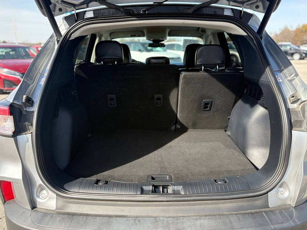 Used 2022 Ford Escape SEL image 12
