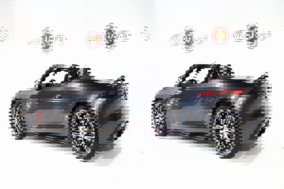 Used 2021 Jaguar F-TYPE R-Dynamic image 4