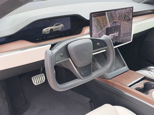 Used 2022 Tesla Model S image 17