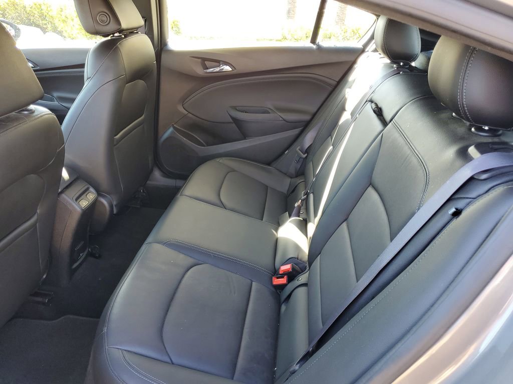 Used 2017 Chevrolet Cruze Premier image 19