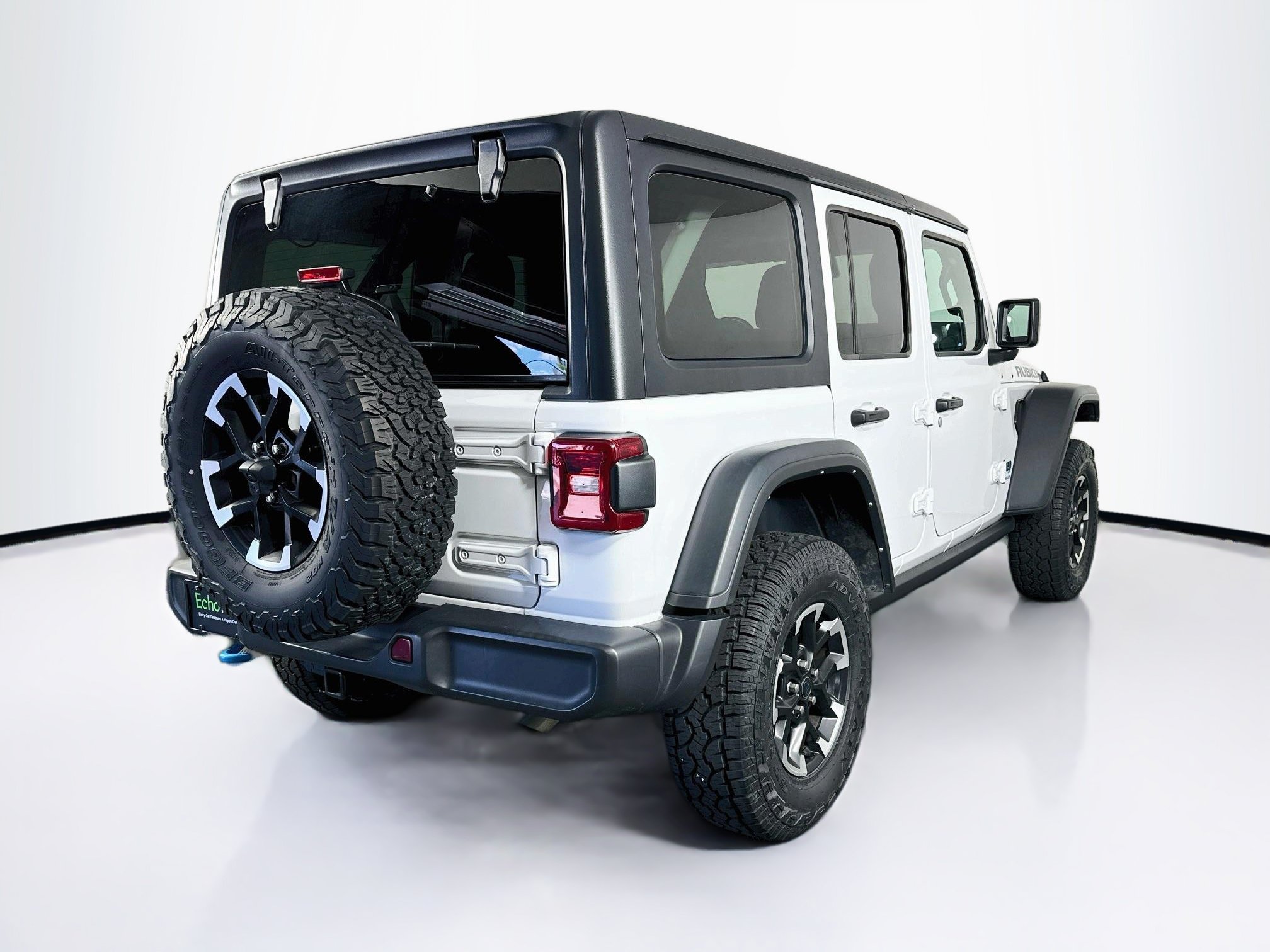 Used 2024 Jeep Wrangler Unlimited Rubicon 4xe AWD/4WD image 9