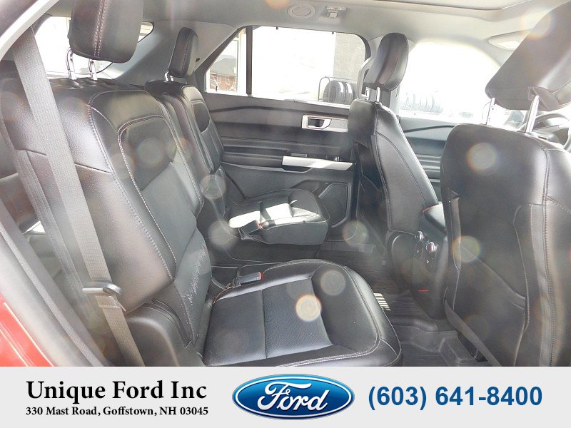 Used 2021 Ford Explorer Limited w/ Equipment Group 301A AWD/4WD image 33
