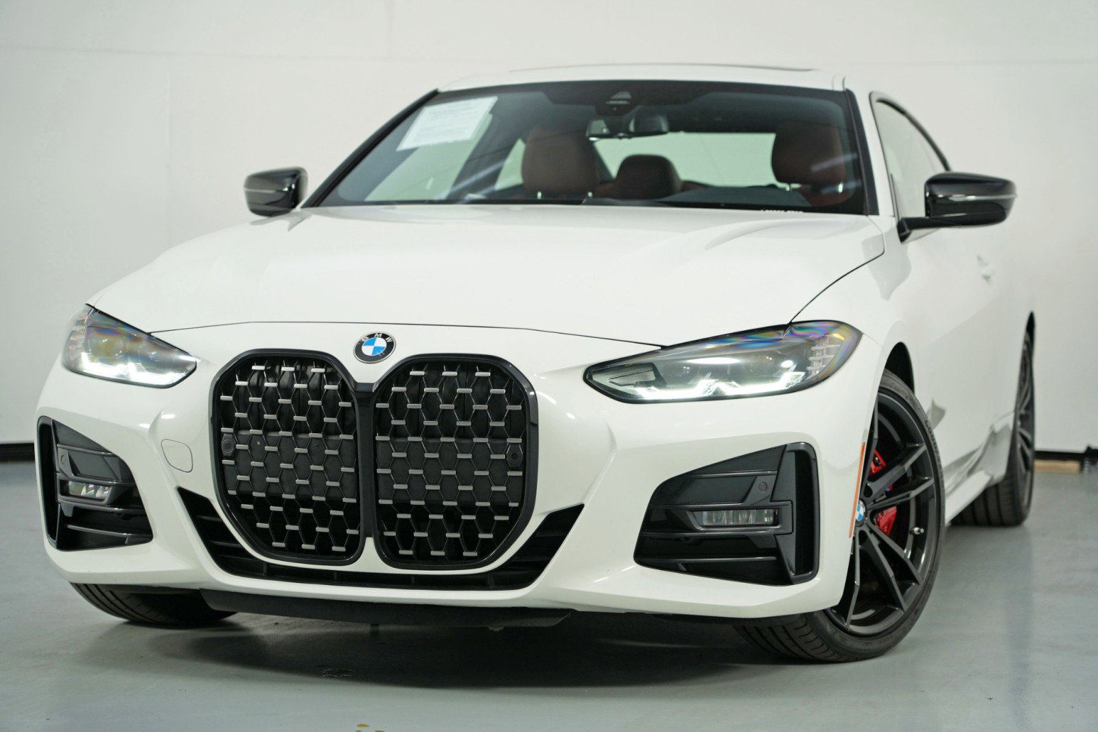 Used 2023 BMW 430i xDrive Coupe w/ M Sport Package AWD/4WD image 3