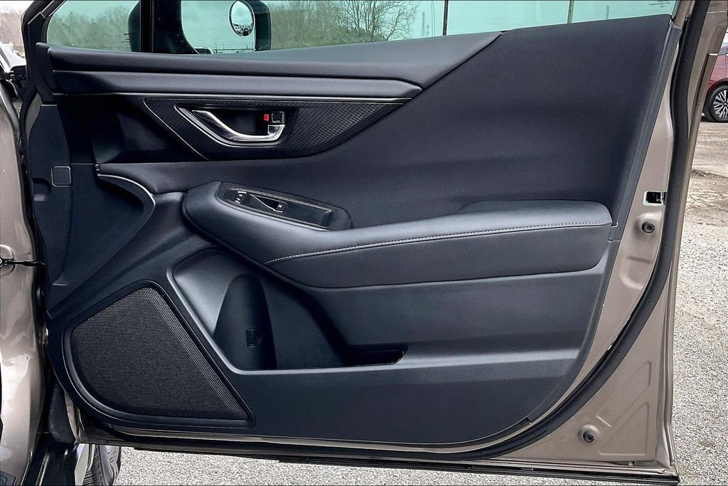 Used 2022 Subaru Outback Premium image 29