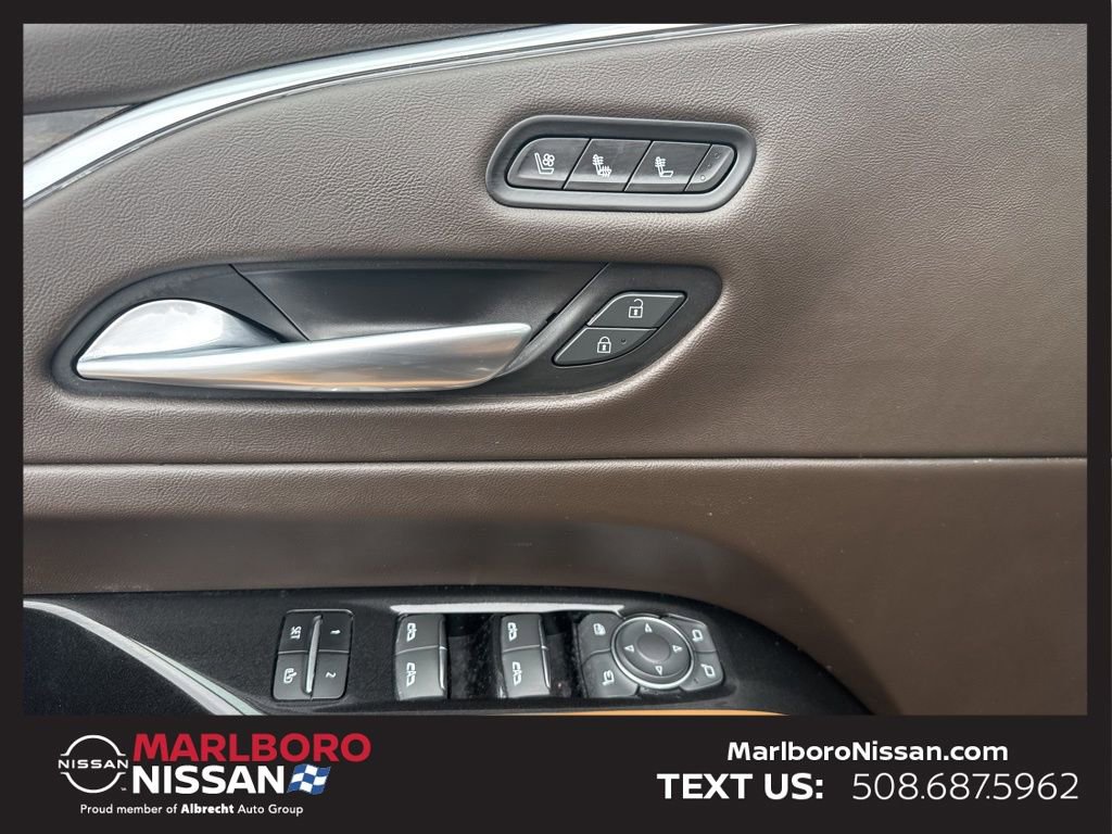 Used 2022 Cadillac Escalade Premium Luxury w/ Performance Package image 30