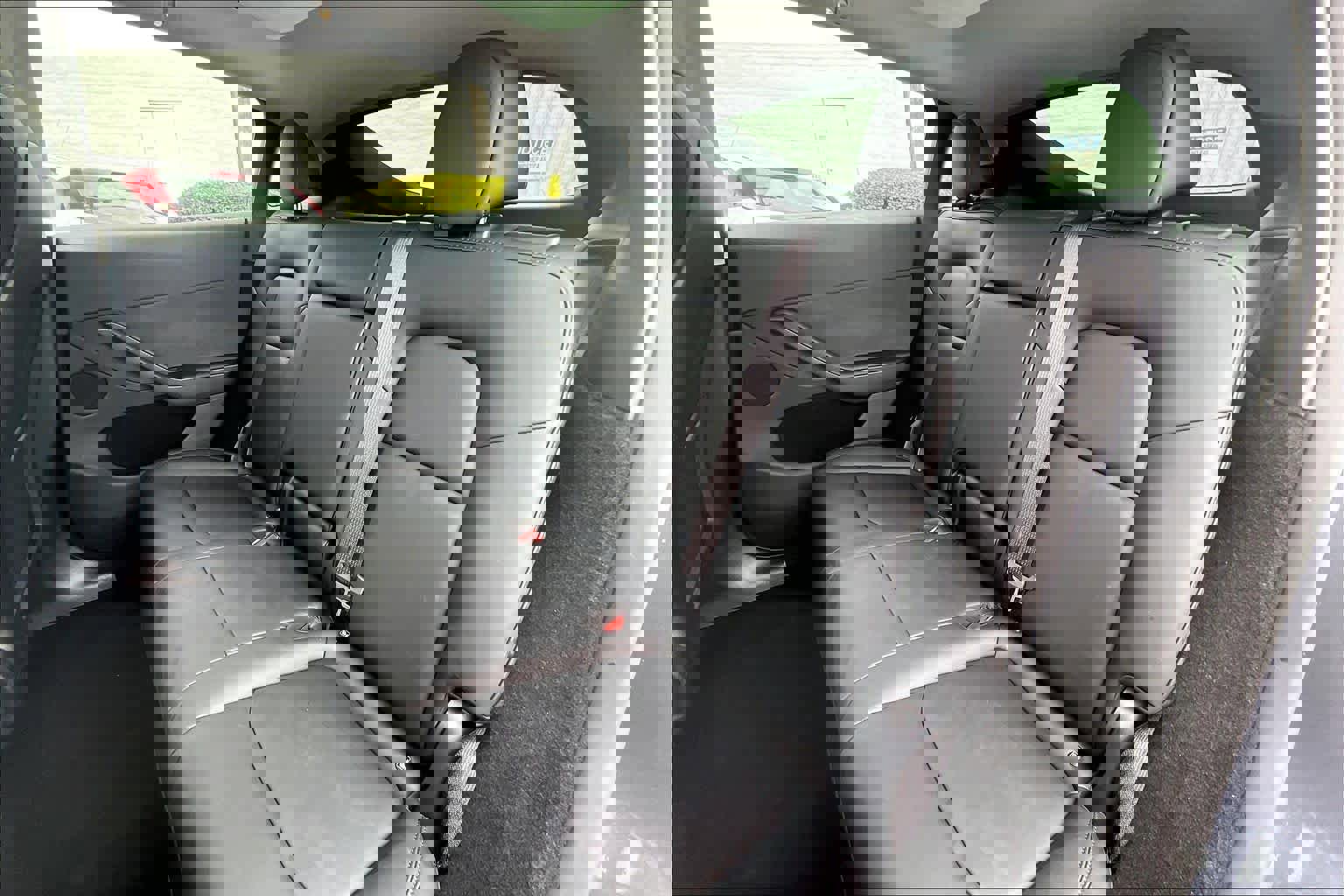 Used 2024 Tesla Model Y Long Range image 19