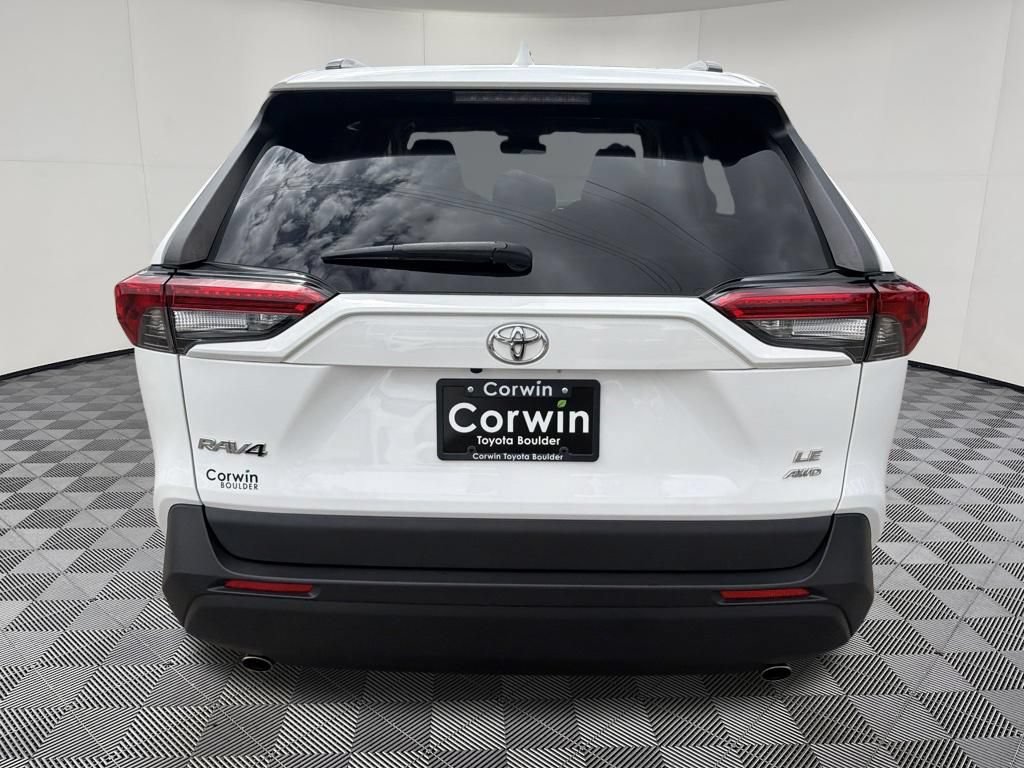 Used 2019 Toyota RAV4 LE w/ Carpet Mat Package AWD/4WD image 6