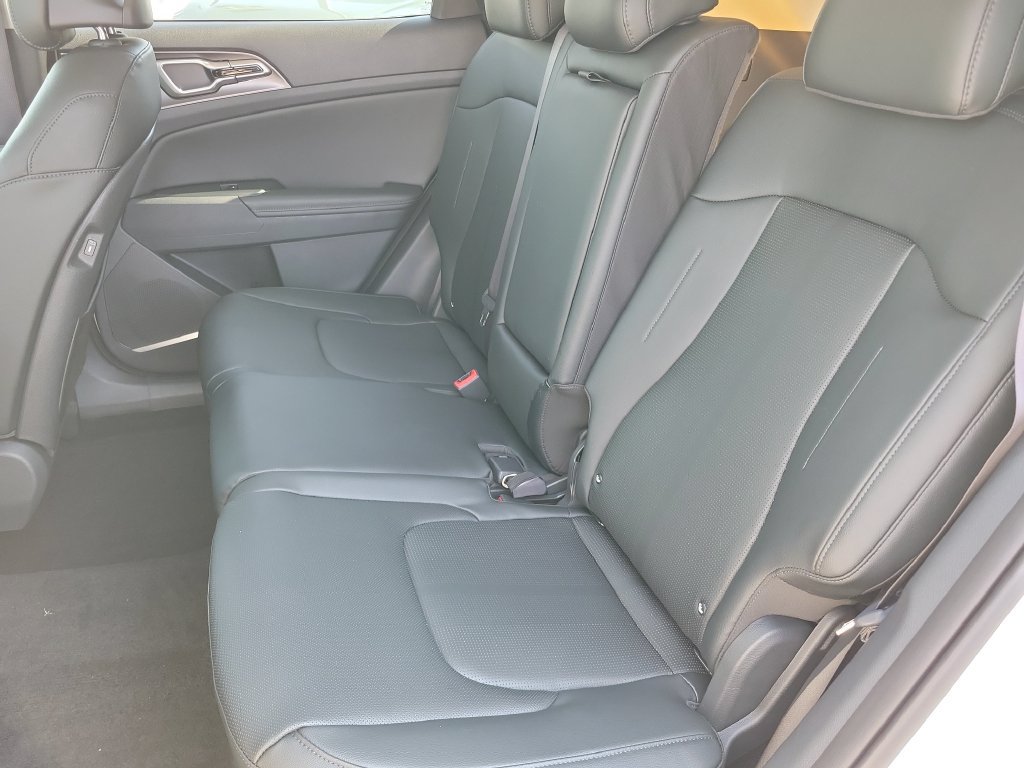 New 2026 Kia Sportage EX w/ EX Panorama Roof Package FWD image 15