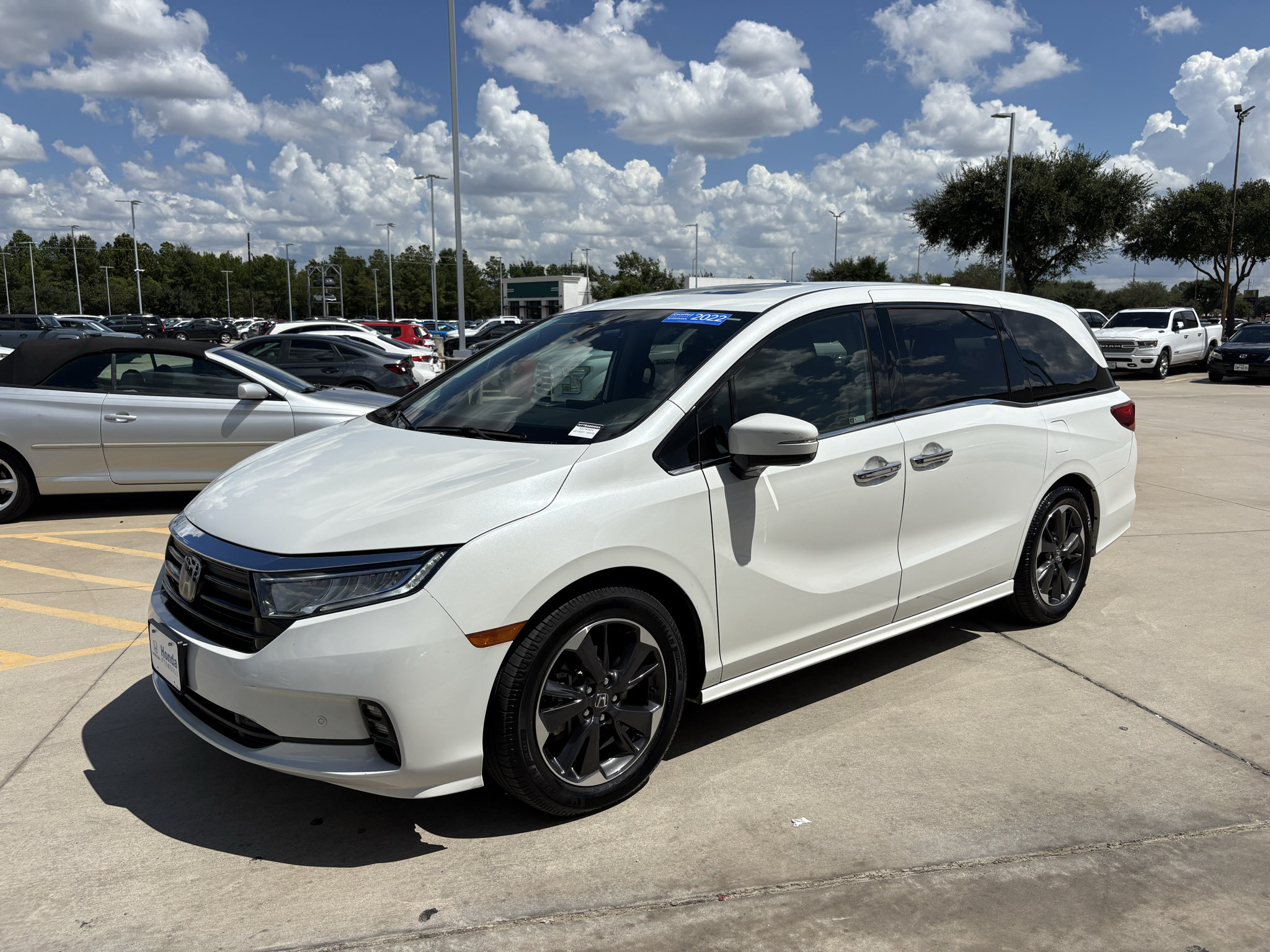 Certified 2022 Honda Odyssey Elite image 4