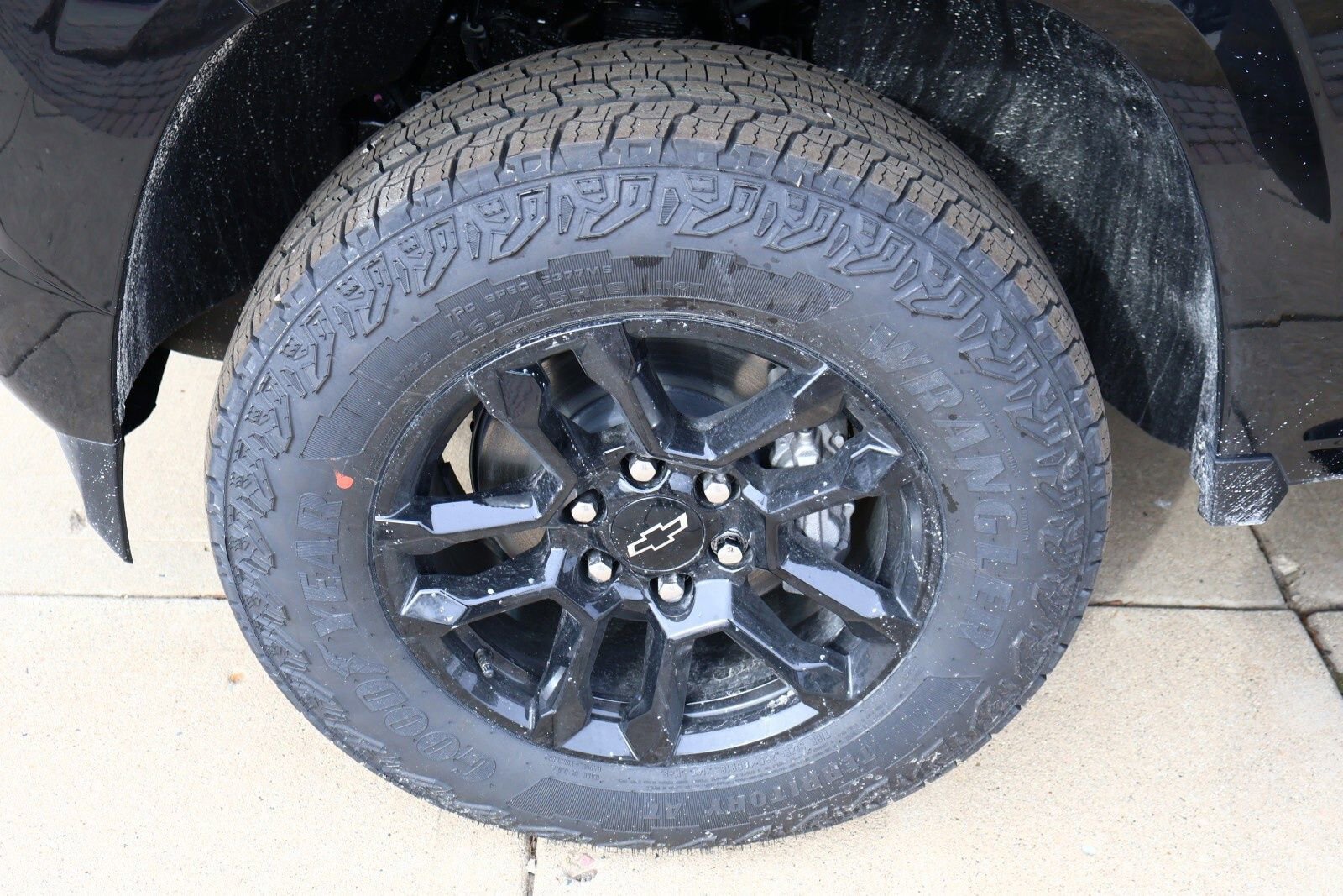 New 2025 Chevrolet Colorado Z71 w/ Midnight Edition image 40