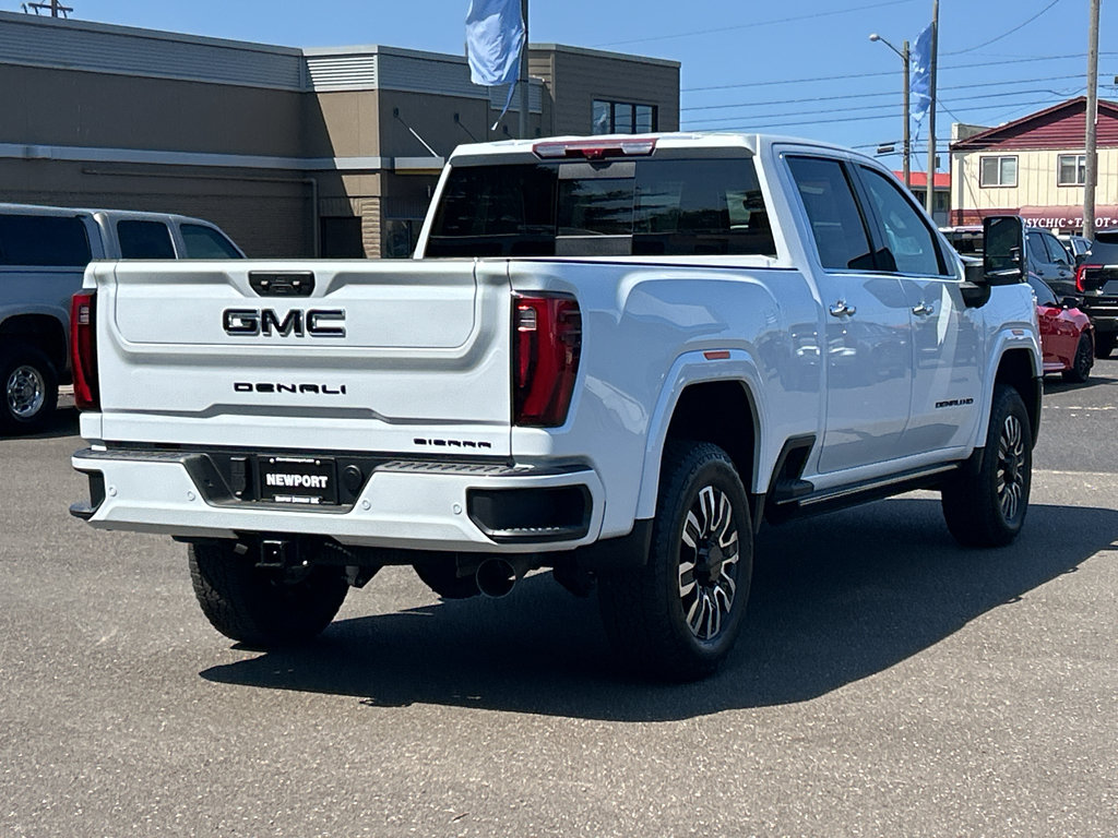 New 2026 GMC Sierra 2500 Denali Ultimate w/ LPO, Black Badging Package AWD/4WD image 5