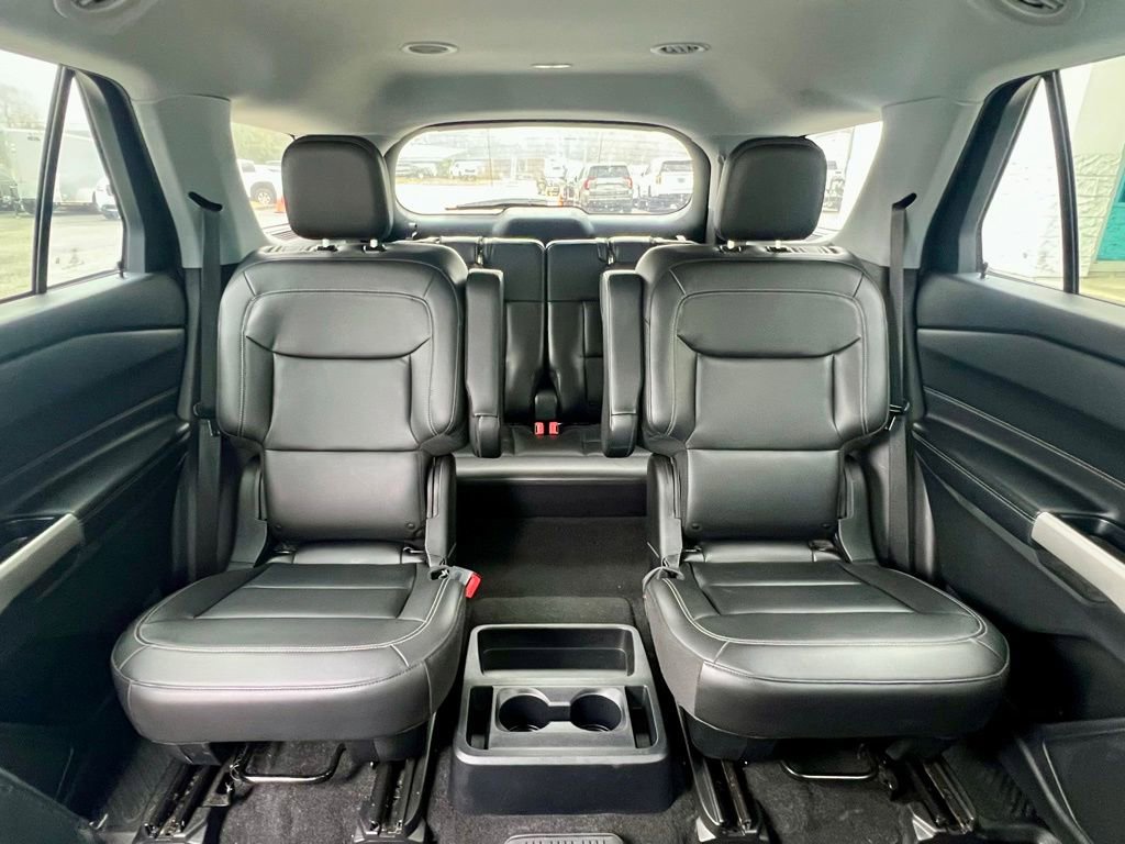 Used 2021 Ford Explorer XLT w/ Equipment Group 202A image 37