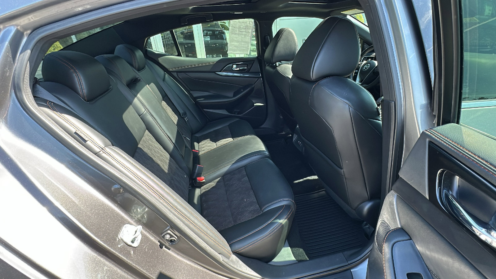 Used 2019 Nissan Maxima SR w/ Premium Package FWD image 24