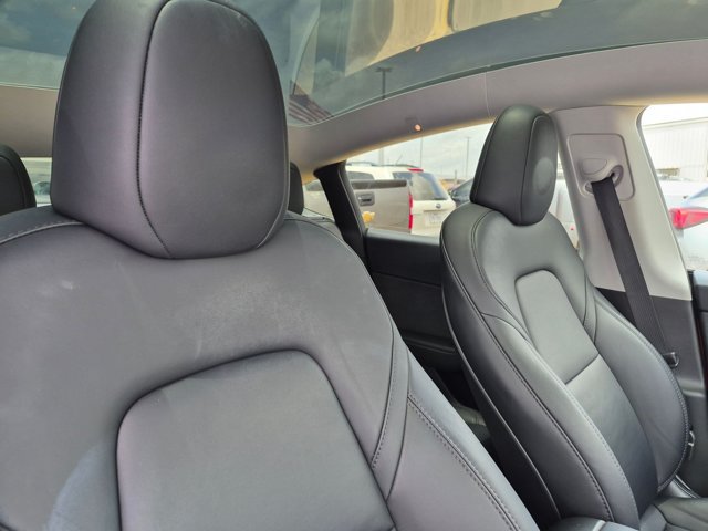 Used 2024 Tesla Model Y Long Range AWD/4WD image 12