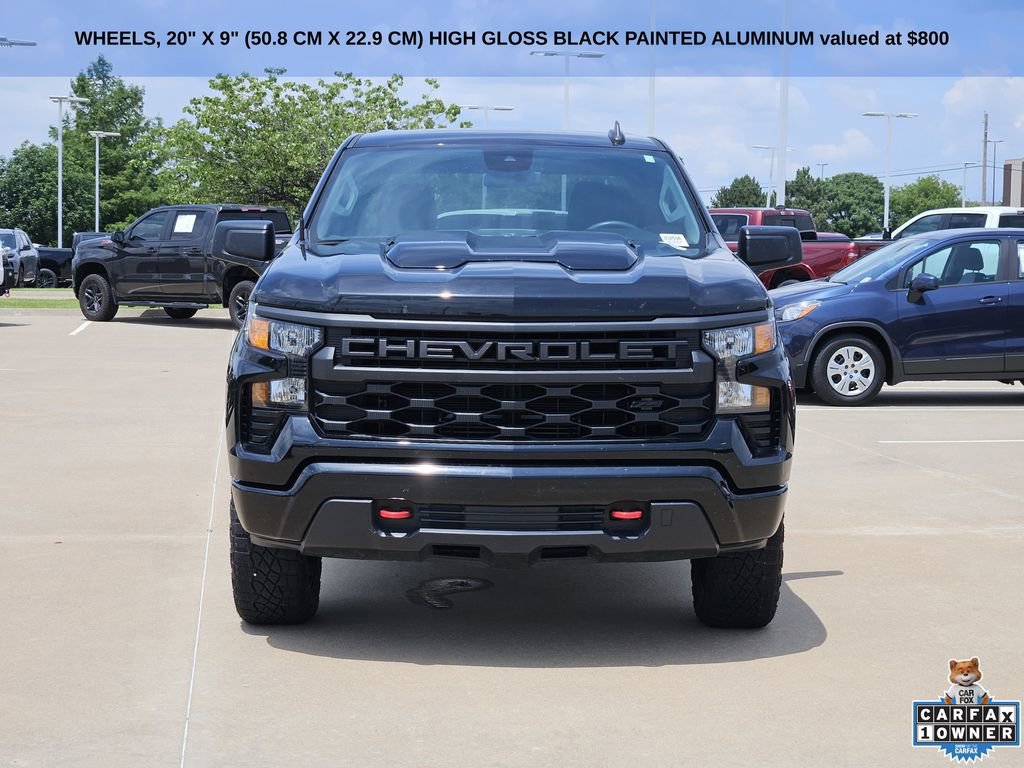 Used 2025 Chevrolet Silverado 1500 Custom Trail Boss w/ LPO, Dark Essentials Package AWD/4WD video 3