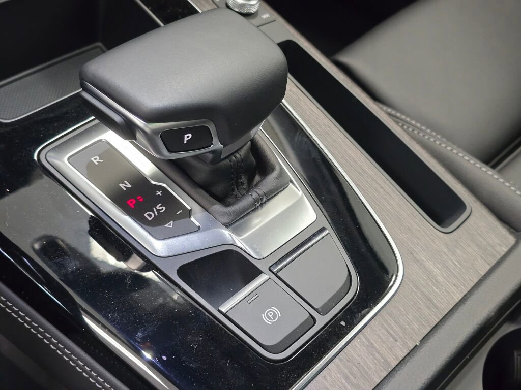 New 2025 Audi Q5 2.0T Premium Plus image 16