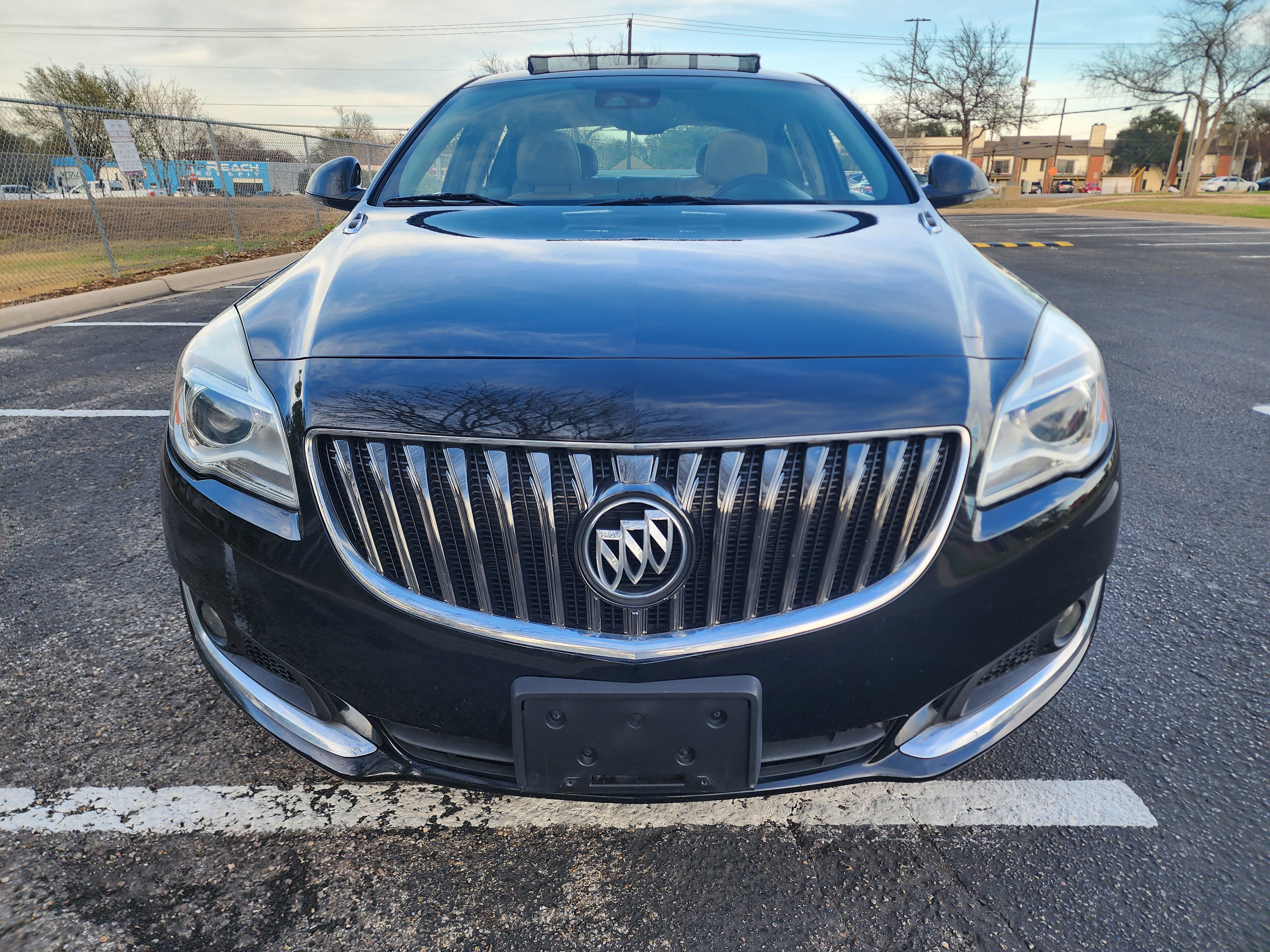 Used 2017 Buick Regal Premium w/ Driver Confidence Package #1 image 2