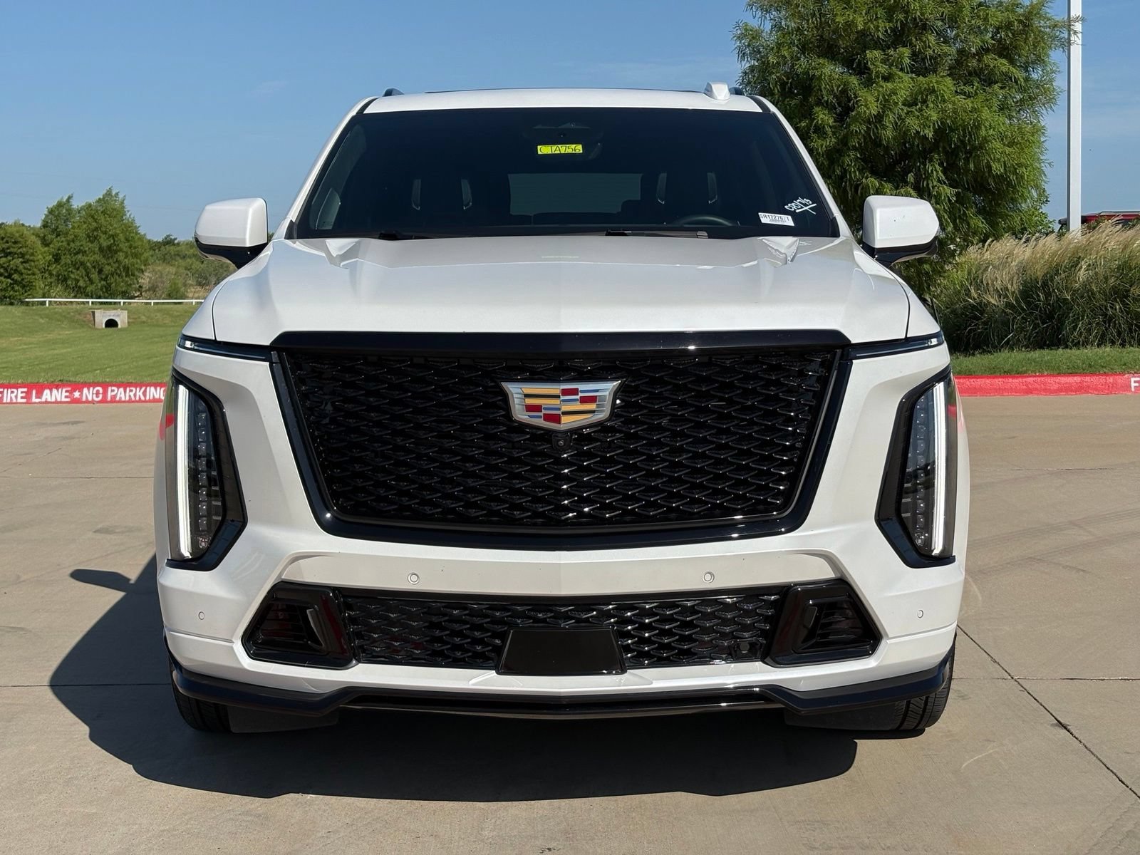 Certified 2025 Cadillac Escalade ESV V AWD/4WD video 2