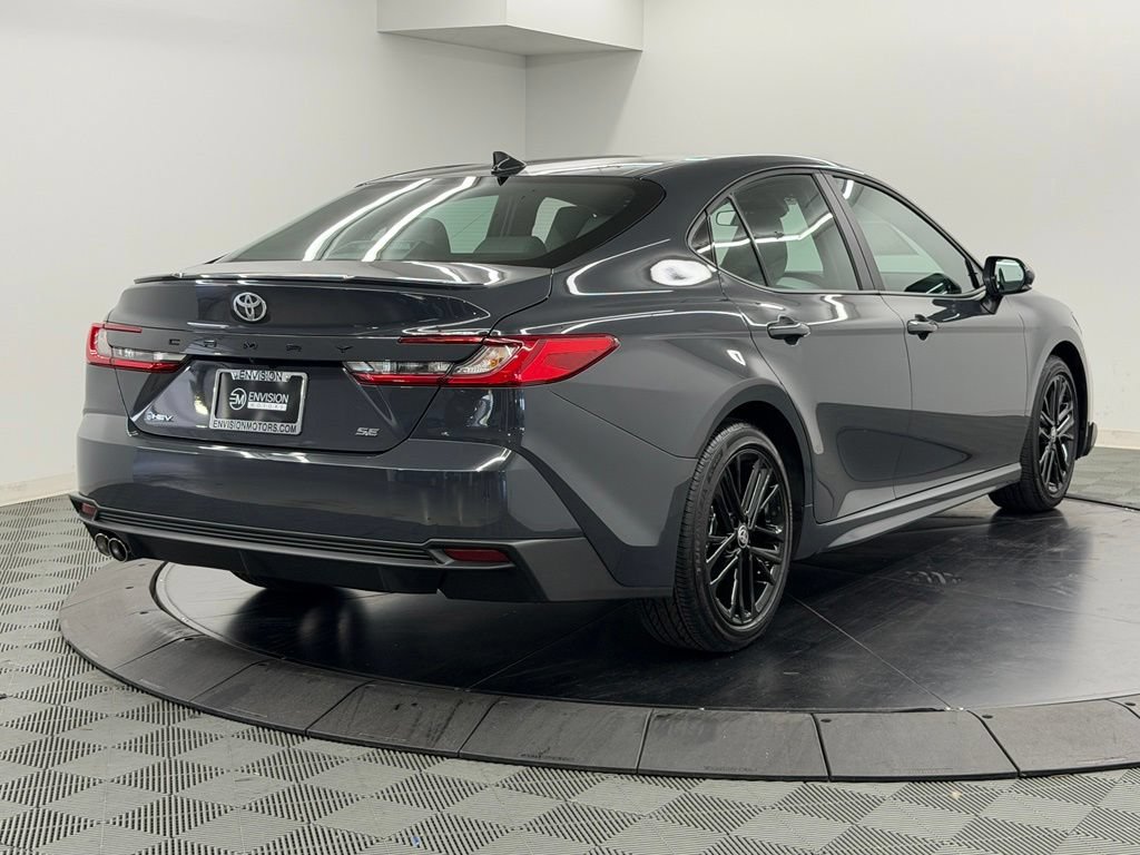 Used 2026 Toyota Camry SE FWD image 10