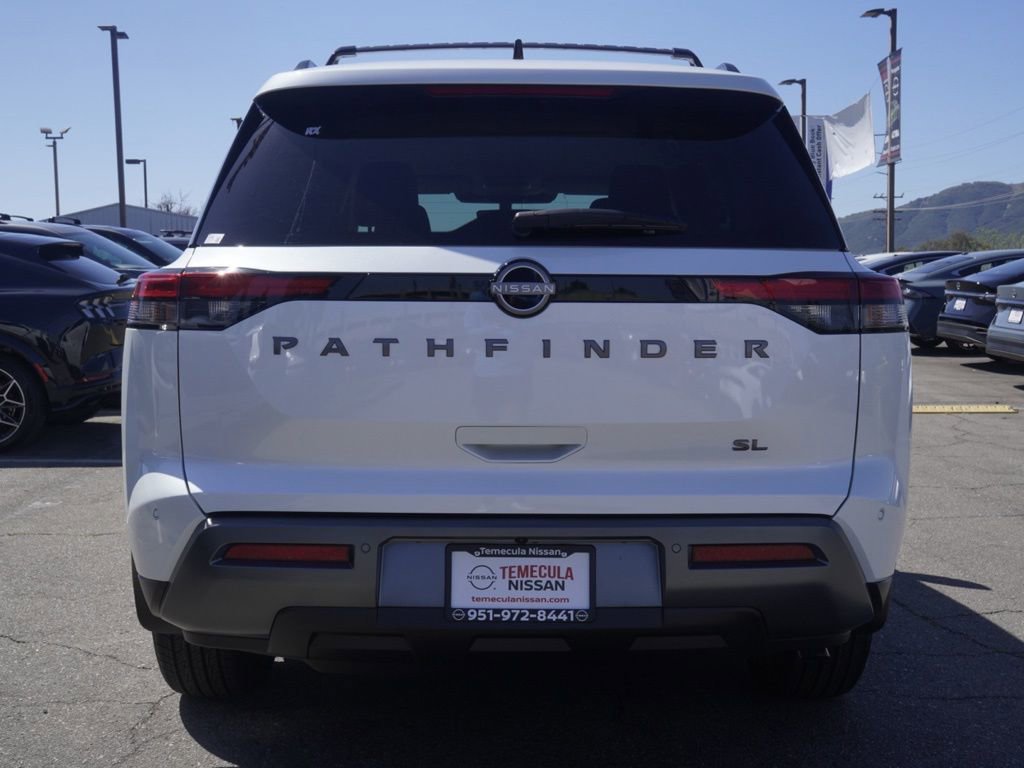 New 2026 Nissan Pathfinder SL image 5