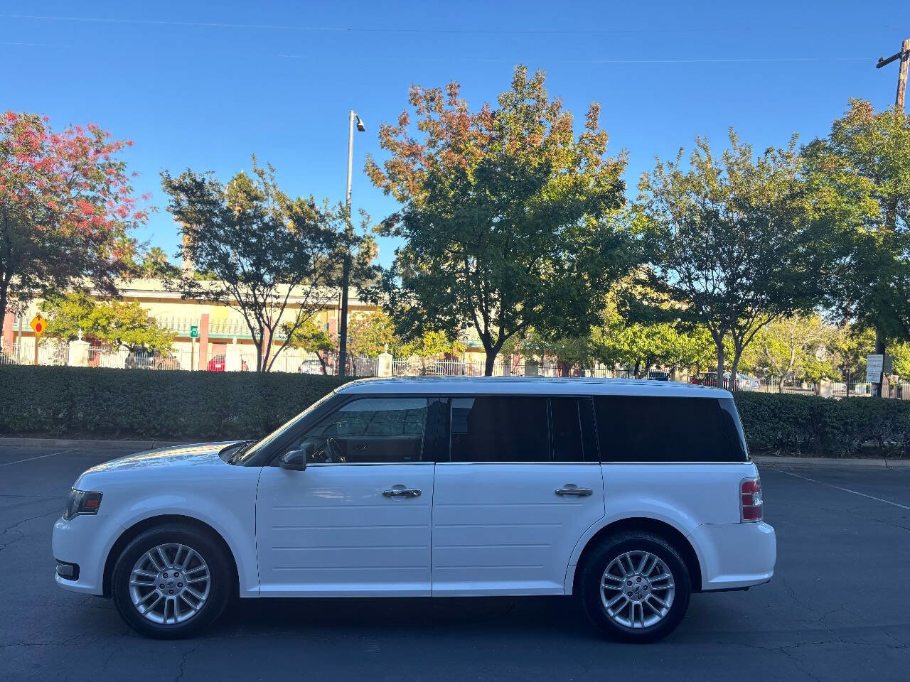 Used 2015 Ford Flex SEL image 9