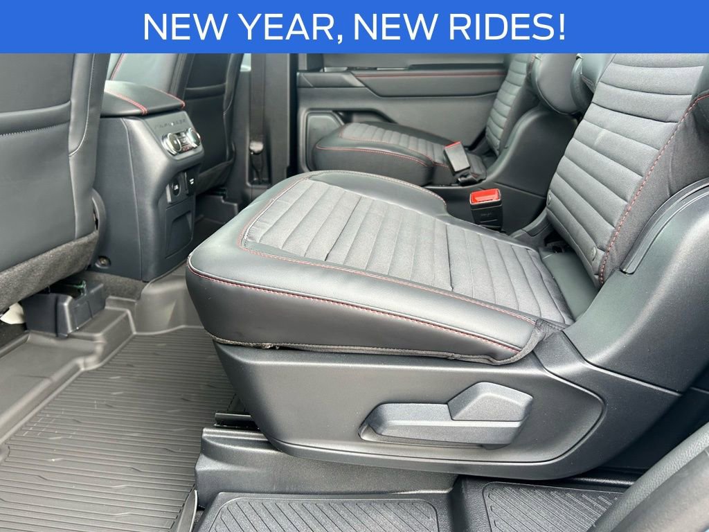 New 2026 Ford Explorer ST-Line w/ ST-Line Street Pack AWD/4WD image 20