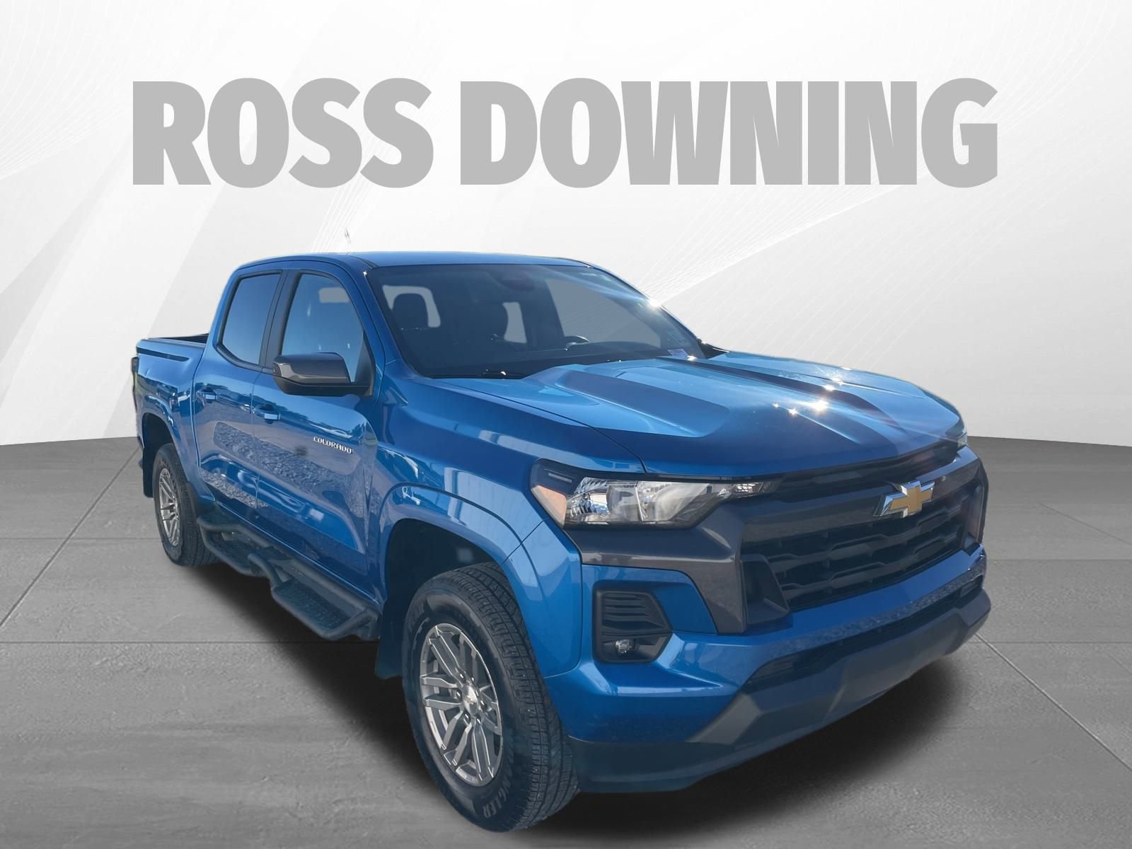 Used 2024 Chevrolet Colorado LT w/ LT Convenience Package image 3