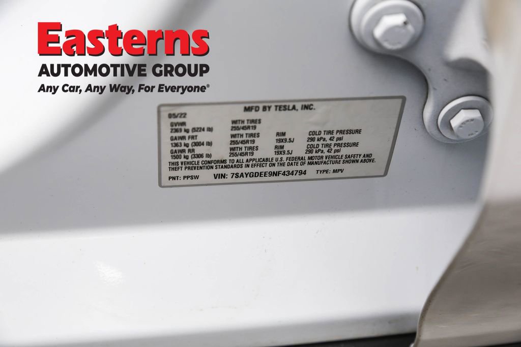 Used 2022 Tesla Model Y Long Range image 33