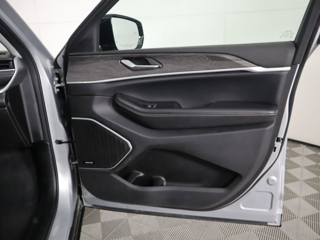 Used 2024 Jeep Grand Cherokee L Limited image 26