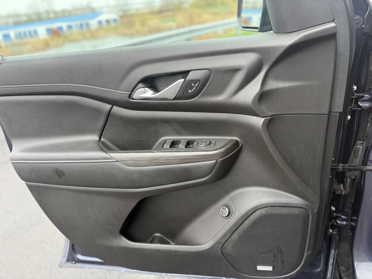 Used 2019 GMC Acadia SLT w/ LPO, Floor Liner Package image 9