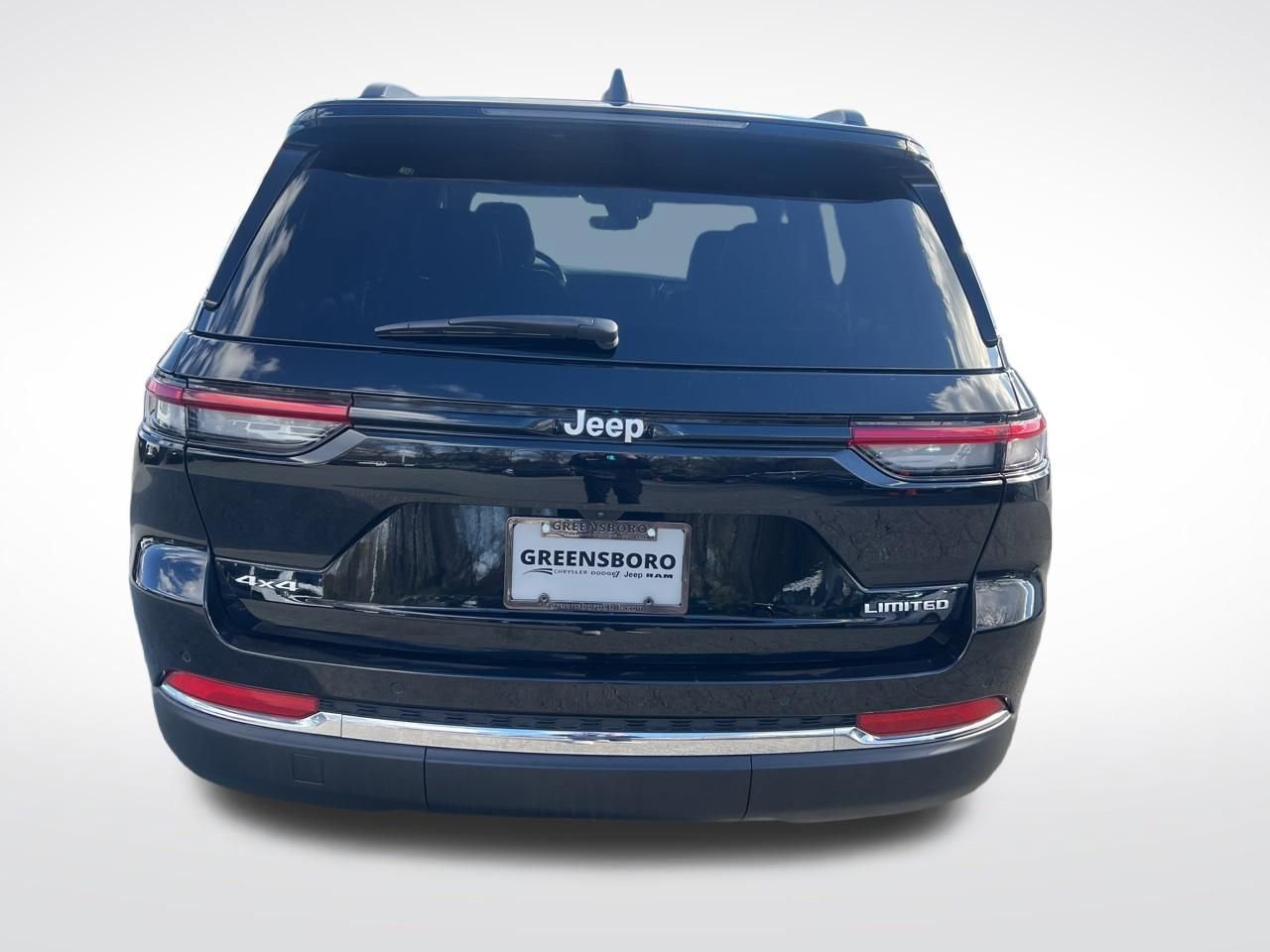 Used 2025 Jeep Grand Cherokee Limited image 4