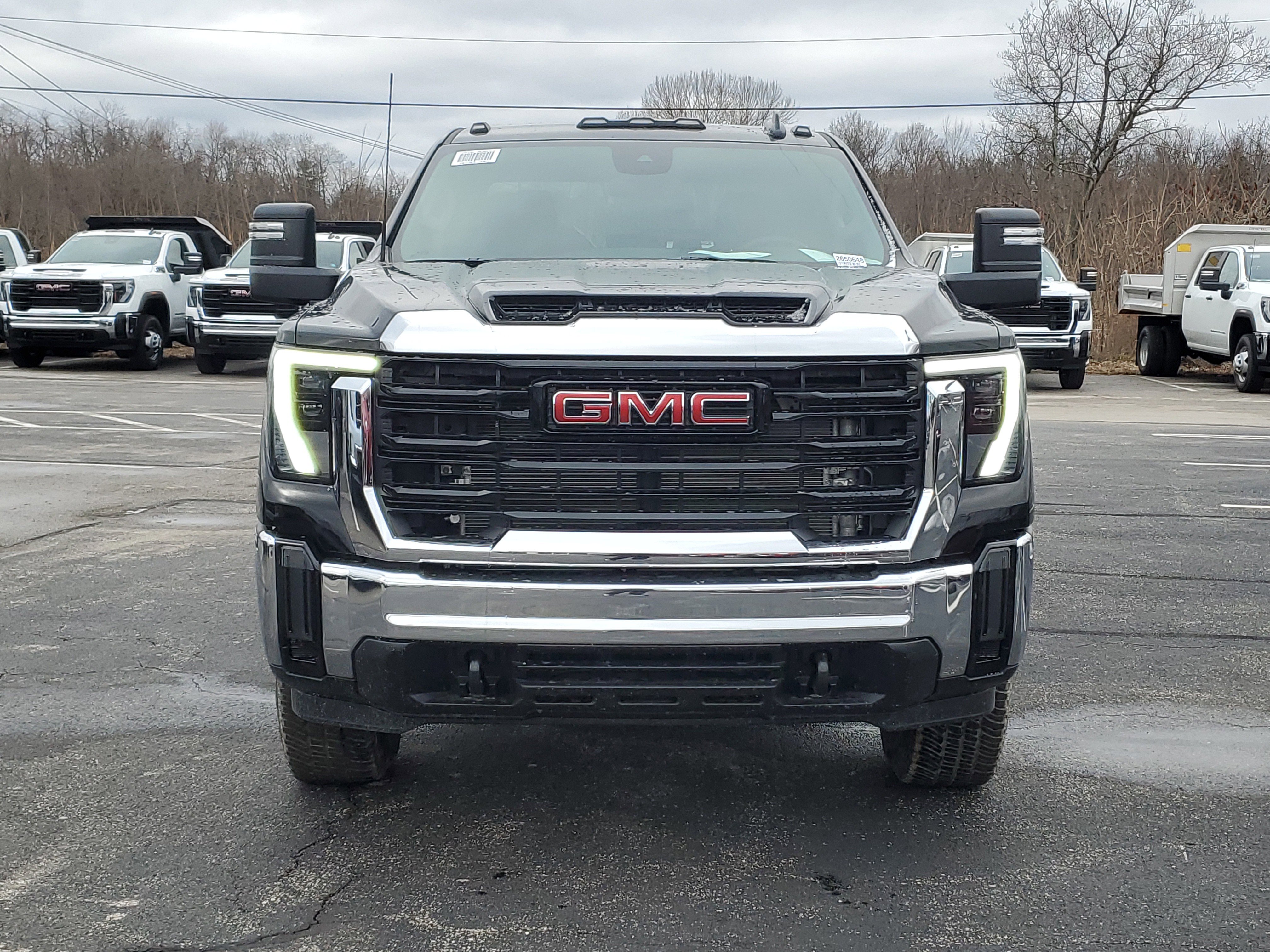 New 2026 GMC Sierra 2500 Pro w/ Convenience Package image 2